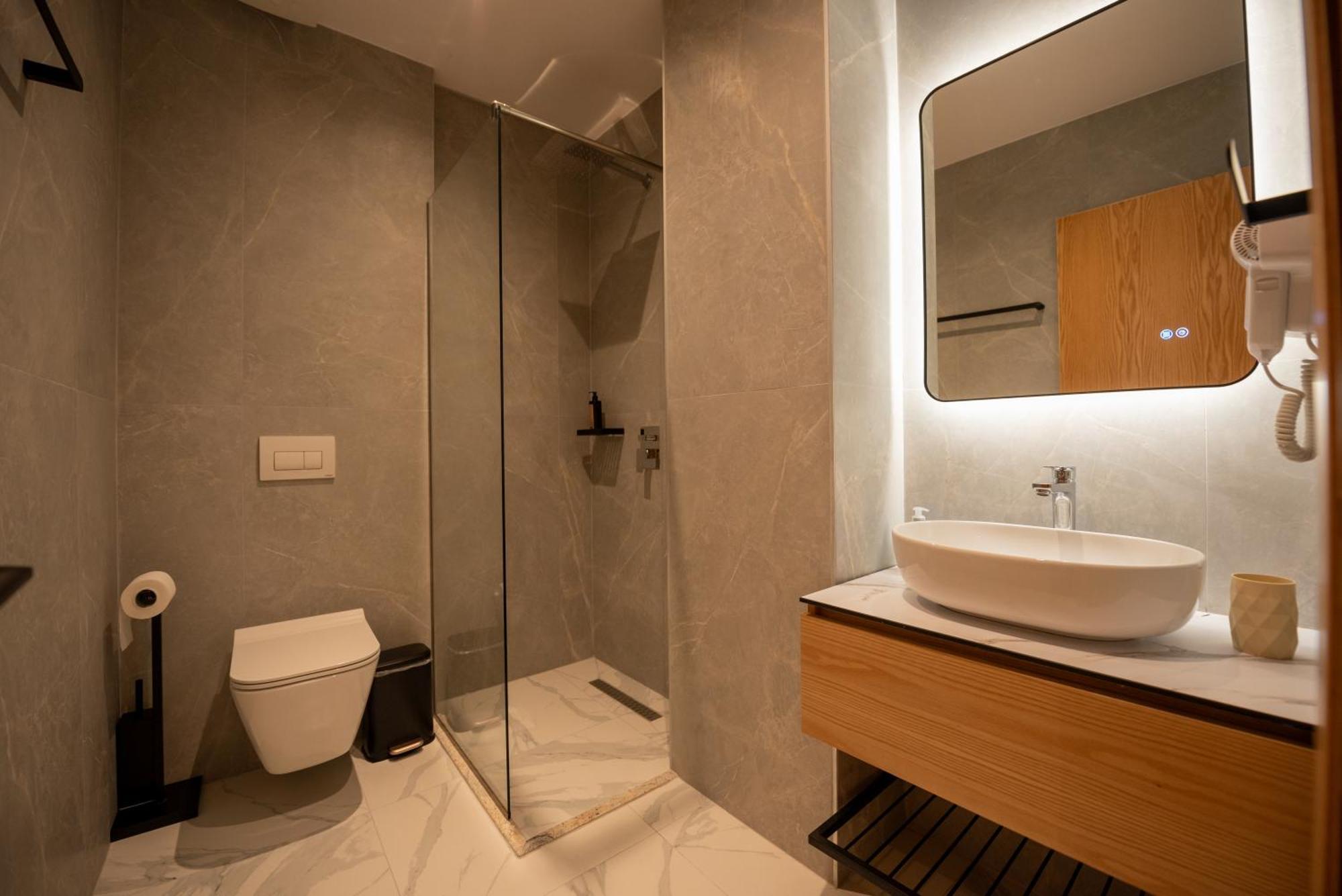 Calma Boutique Hotel Вльора Екстер'єр фото