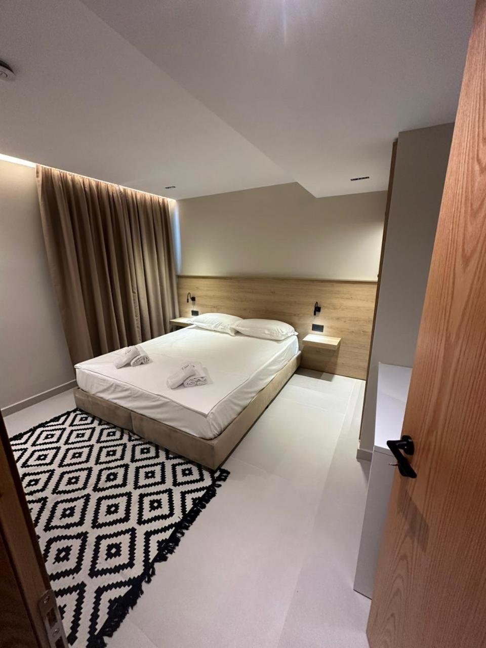 Calma Boutique Hotel Вльора Екстер'єр фото